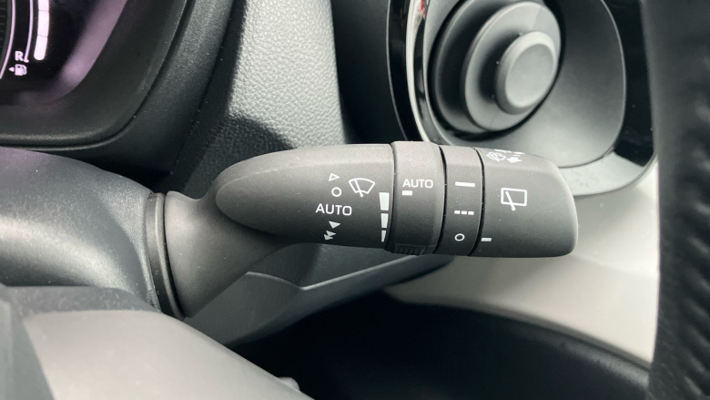 Toyota Aygo X 1.0 VVT-i Edge 5dr Petrol Hatchback